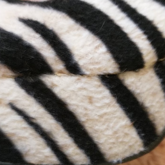 SOLD ON FACEBOOK MARKETPLACE - Picture 9 of 9